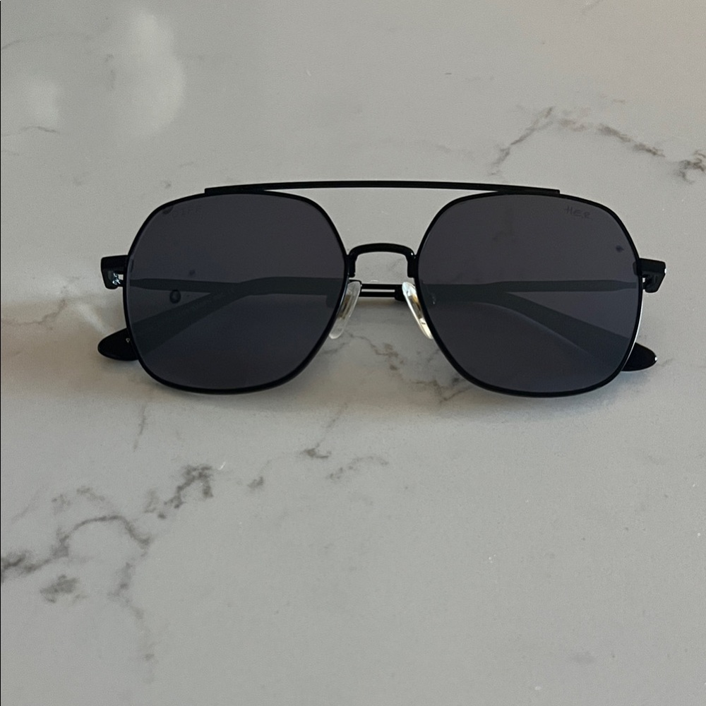 Quay Australia Black Sunglasses